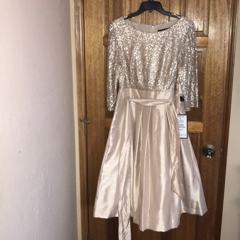 🆕 Macy’s Sequin Dress